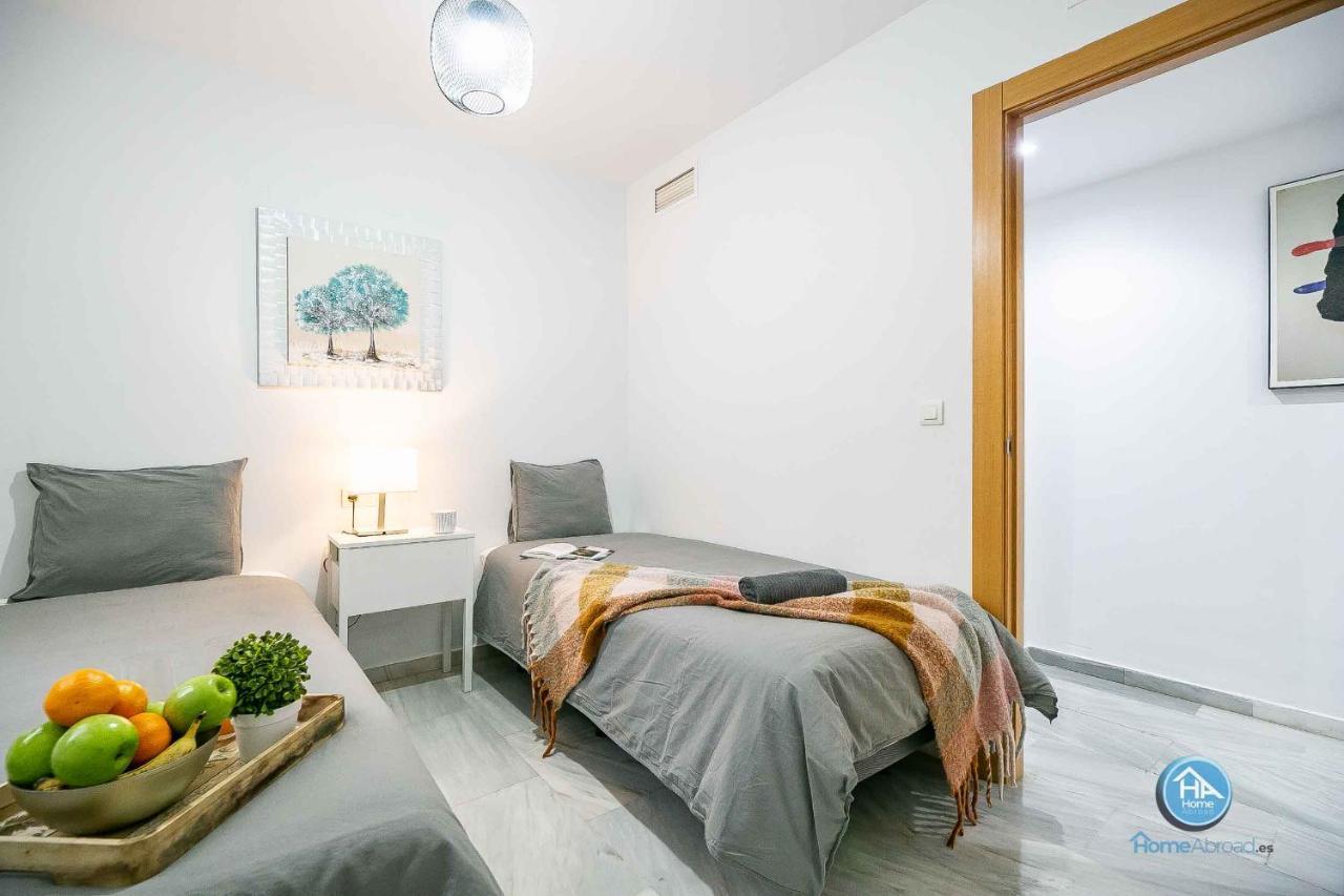 Bajo Urbano Boutique En Carlos Haya Con Terraza Y Parking 马拉加 外观 照片